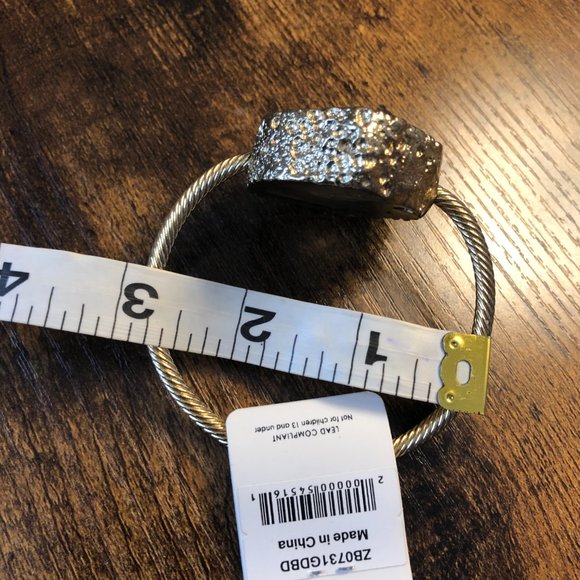 Black & Gold Geode slip on bracelet - Picture 3 of 3